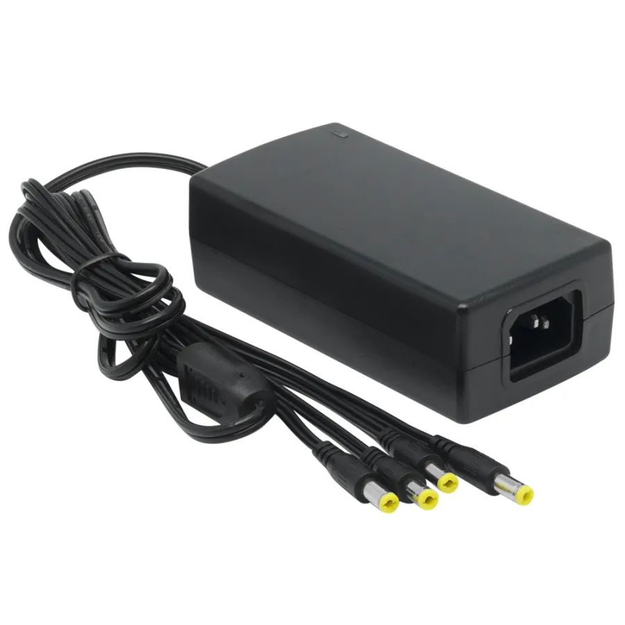 Fuente de alimentacion, 12V/5A con 4 salidas